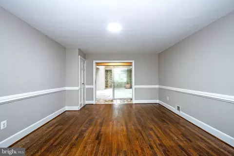 Living - 8802 1st Ave, Silver Spring, MD 20910 photo 9 of 10