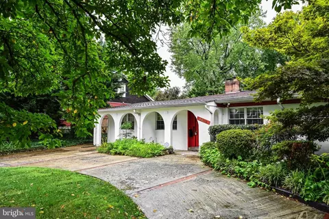 Exterior - 8802 1st Ave, Silver Spring, MD 20910 photo 4 of 16