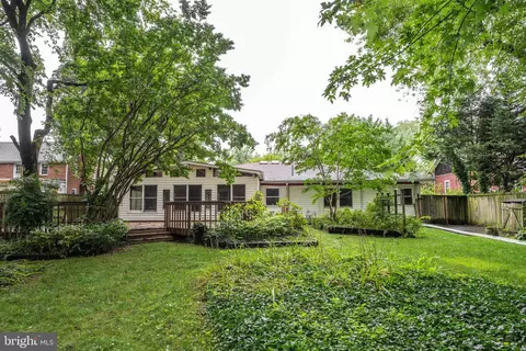 Exterior - 8802 1st Ave, Silver Spring, MD 20910 photo 13 of 16