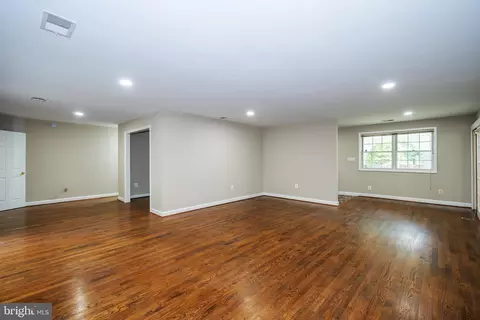 Living - 8802 1st Ave, Silver Spring, MD 20910 photo 3 of 10