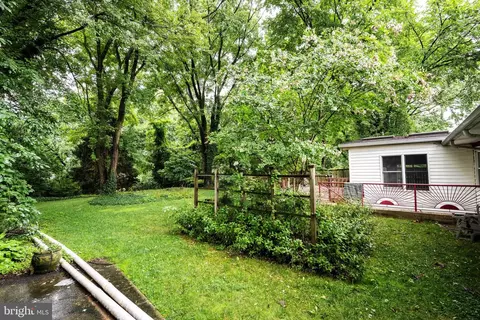 Exterior - 8802 1st Ave, Silver Spring, MD 20910 photo 7 of 16
