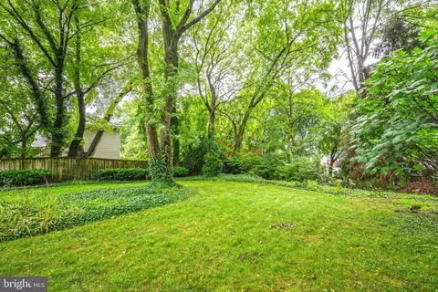 Exterior - 8802 1st Ave, Silver Spring, MD 20910 photo 15 of 16