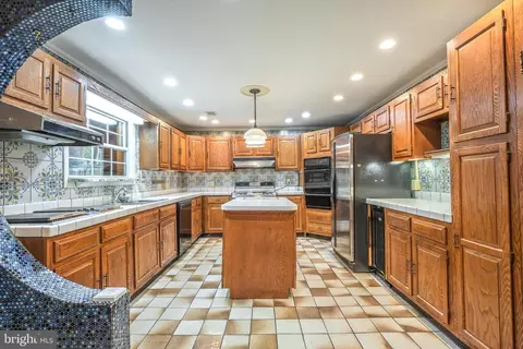 Kitchen - 8802 1st Ave, Silver Spring, MD 20910 photo 4 of 5