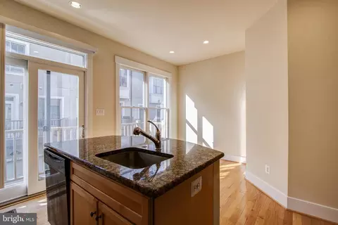 2732 Cassedy St, Silver Spring, MD 20910 photo 6