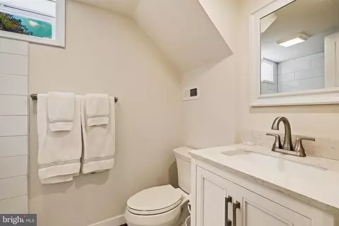 Bath - 12215 Middle Rd, Silver Spring, MD 20906 photo 1 of 1