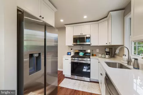 Kitchen - 12215 Middle Rd, Silver Spring, MD 20906 photo 3 of 3