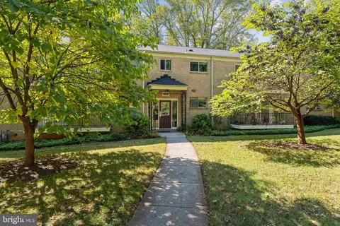 10636 Montrose #103, Bethesda, MD 20814