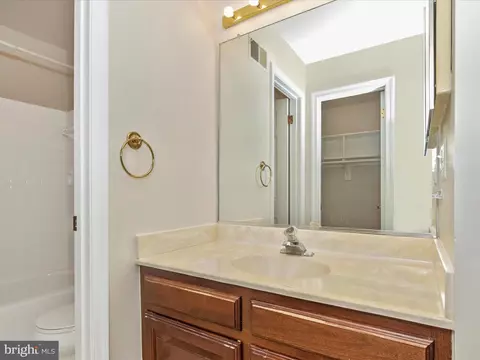 Bath - 1108 Arcola Ave, Silver Spring, MD 20902 photo 2 of 7