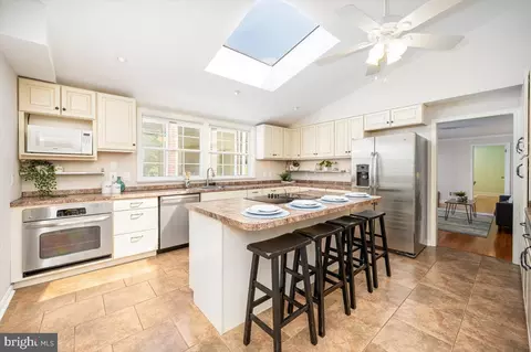 Kitchen - 708 Hobbs Dr, Silver Spring, MD 20904 photo 7 of 7