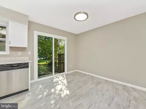 14813 Hammersmith Cir, Silver Spring, MD 20906 photo 14