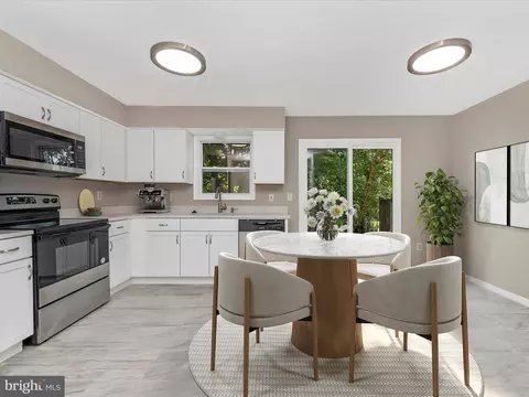 14813 Hammersmith Cir, Silver Spring, MD 20906 photo 9