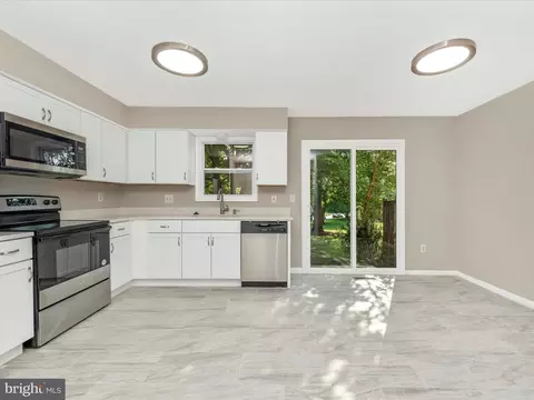 14813 Hammersmith Cir, Silver Spring, MD 20906 photo 10