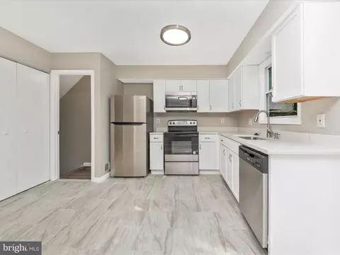 14813 Hammersmith Cir, Silver Spring, MD 20906 photo 11