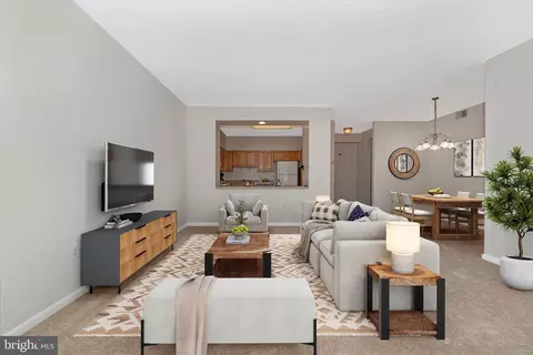 3005 S Leisure World Blvd #824, Silver Spring, MD 20906