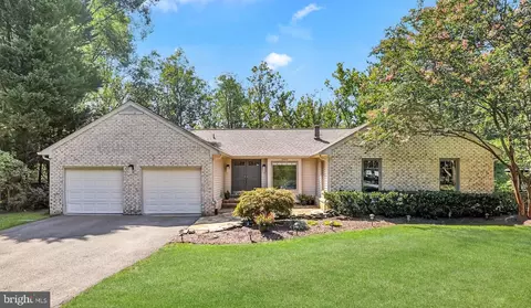 12420 Goldfinch Ct, Potomac, MD 20854