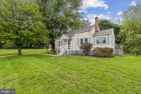 9510 Pleasant Plains Rd, Damascus, MD 20872