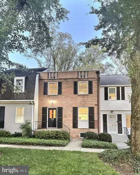 3531 Hamlet Pl #505, Chevy Chase, MD 20815