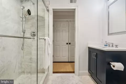 9100 Falls Rd, Potomac, MD 20854 photo 25