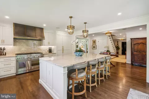 9100 Falls Rd, Potomac, MD 20854 photo 12