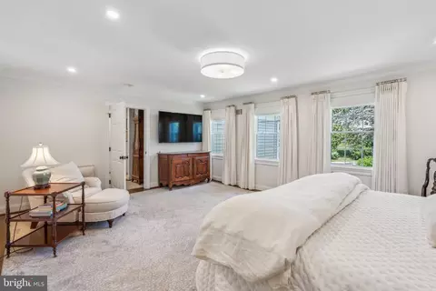 9100 Falls Rd, Potomac, MD 20854 photo 20