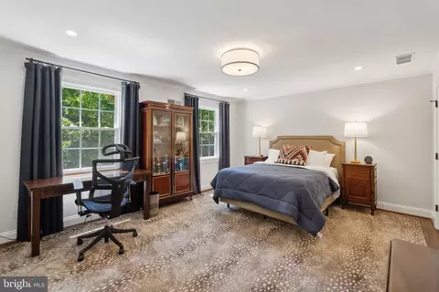 9100 Falls Rd, Potomac, MD 20854 photo 27
