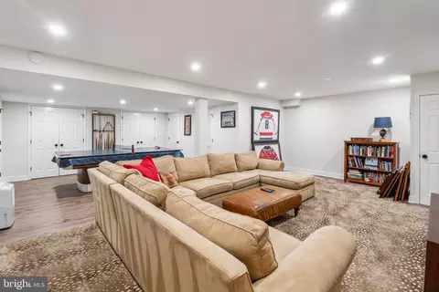 9100 Falls Rd, Potomac, MD 20854 photo 30