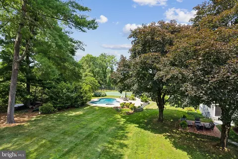 9100 Falls Rd, Potomac, MD 20854 photo 33