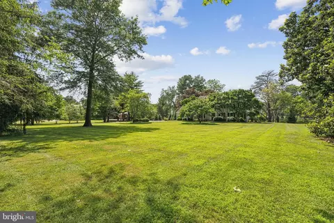 9100 Falls Rd, Potomac, MD 20854 photo 37