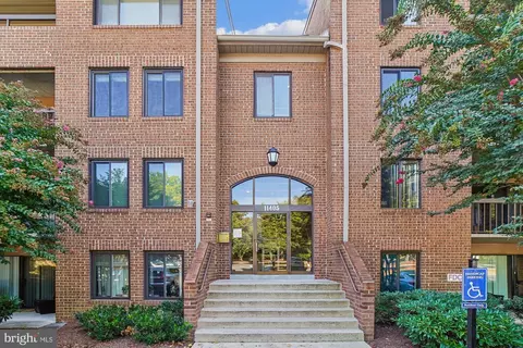 11405 Commonwealth Dr #201, Rockville, MD 20852