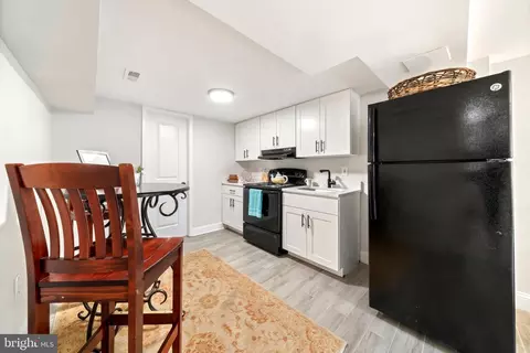 201 University Blvd W, Silver Spring, MD 20901 photo 30