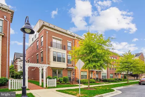 232 Kepler Dr, Gaithersburg, MD 20878