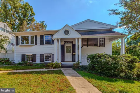 347 Dean Dr, Rockville, MD 20851