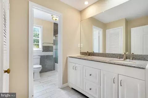 Bath - 2420 E Gate Dr, Silver Spring, MD 20906 photo 3 of 6