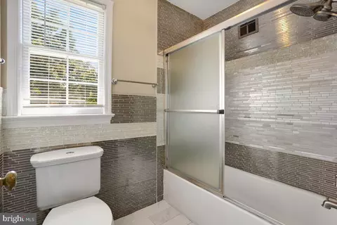 Bath - 2420 E Gate Dr, Silver Spring, MD 20906 photo 4 of 6