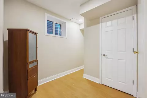 Entry Way - 2420 E Gate Dr, Silver Spring, MD 20906 photo 8 of 8