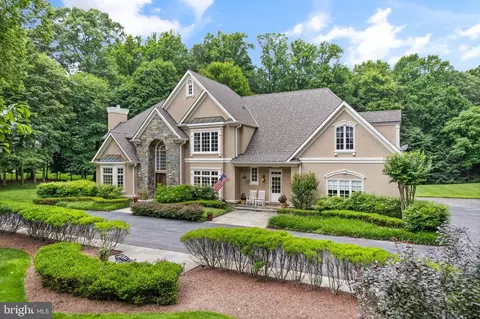 11106 S Glen Rd, Potomac, MD 20854