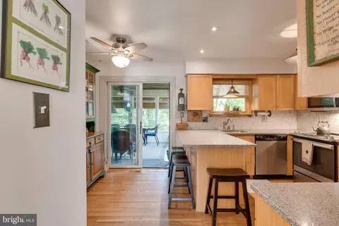 13110 Chalkstone Way, Silver Spring, MD 20904 photo 8