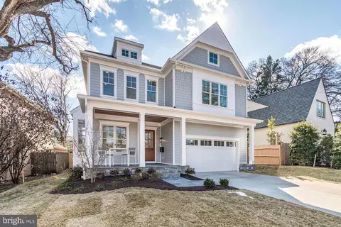 7819 Exeter Rd, Bethesda, MD 20814