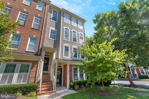 25 Golden Ash Way # A, Gaithersburg, MD 20878