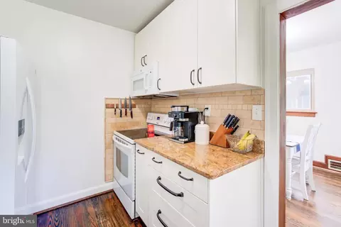 9510 Saybrook Ave, Silver Spring, MD 20901 photo 9