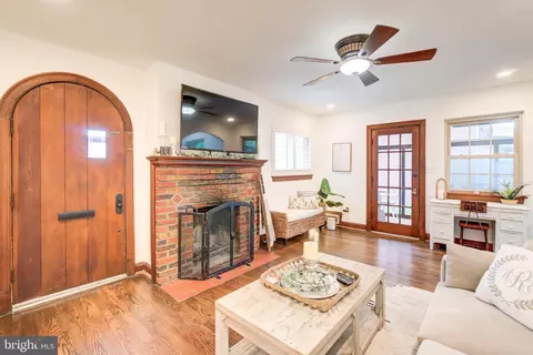 9510 Saybrook Ave, Silver Spring, MD 20901 photo 3
