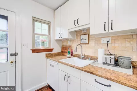 9510 Saybrook Ave, Silver Spring, MD 20901 photo 8