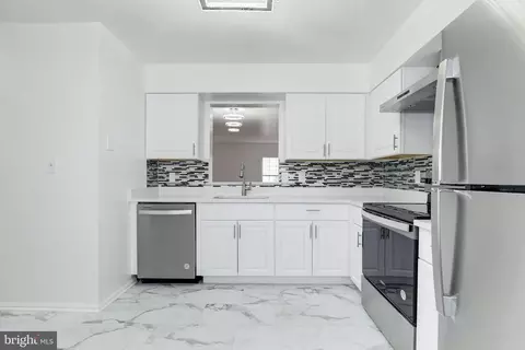 19019 Grotto Ln, Germantown, MD 20874