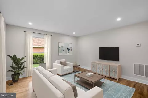 13813 Rippling Brook Dr, Silver Spring, MD 20906 photo 5