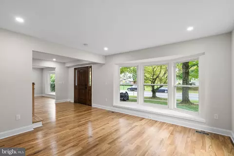 13813 Rippling Brook Dr, Silver Spring, MD 20906 photo 3
