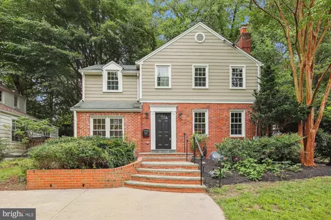 5913 Ramsgate Rd, Bethesda, MD 20816