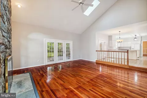 2300 Cranberry Ter, Silver Spring, MD 20906 photo 3