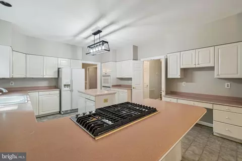 2300 Cranberry Ter, Silver Spring, MD 20906 photo 5