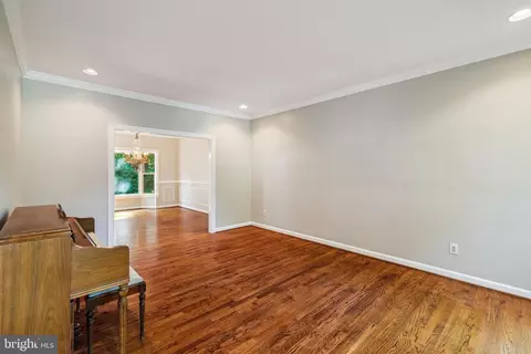 2300 Cranberry Ter, Silver Spring, MD 20906 photo 9
