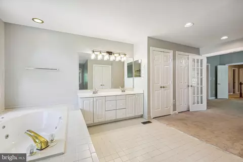 2300 Cranberry Ter, Silver Spring, MD 20906 photo 24
